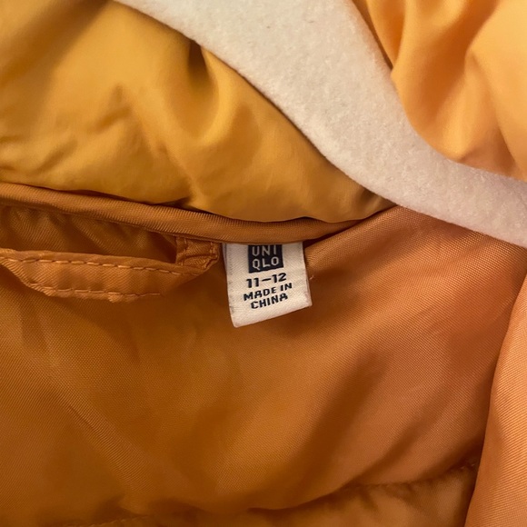 Uniqlo kids Yellow Puffer Jacket - Picture 6 of 6